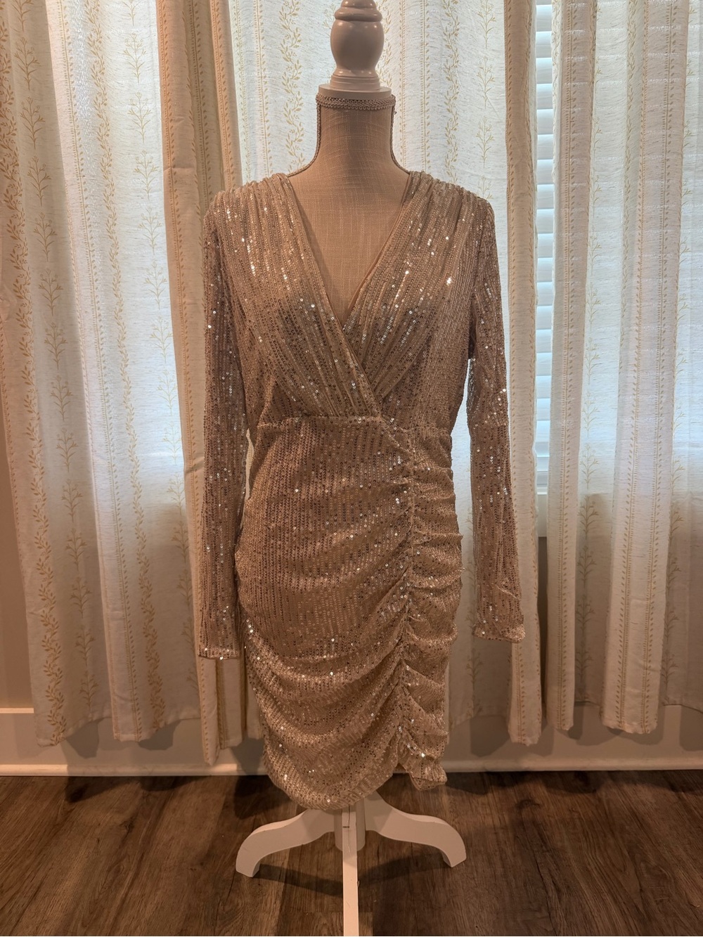 V-neck Sequin Long Sleeve Dress